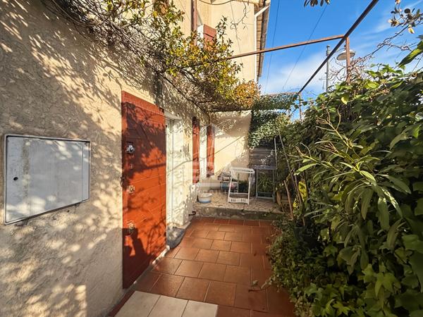 SEPTEMES LES VALLONS - Maison 4 pièces + garage sur parcelle 441m2