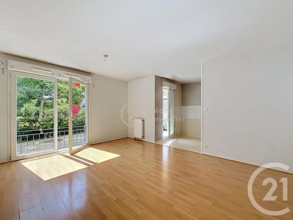 Appartement T3 à vendre  3 pièces - 60,18 m 2   RENNES  - 35