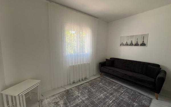 Maison à vendre    6 pièces • 148,65 m2 Marseille 13