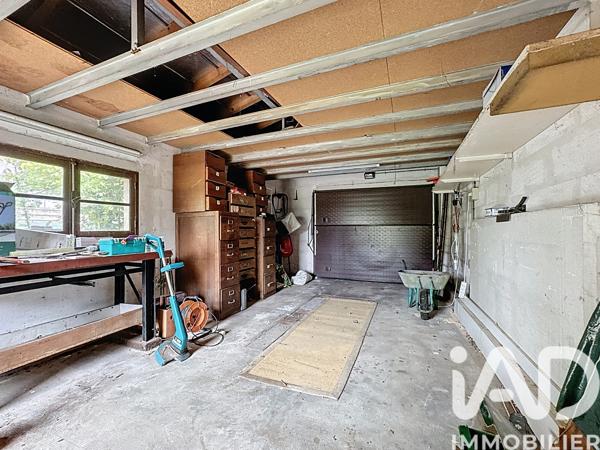 Maison à vendre 6 pièces 133 m² Le Mesnil-le-Roi