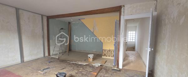 Immeuble commercial de 148 m²