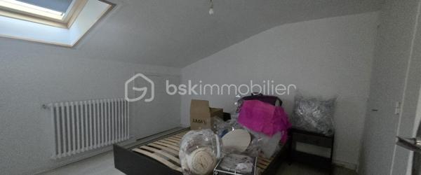 Immeuble commercial de 148 m²