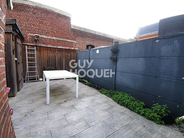 Charmante Maison à Houplines avec extérieur