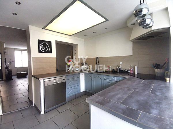 Charmante Maison à Houplines avec extérieur