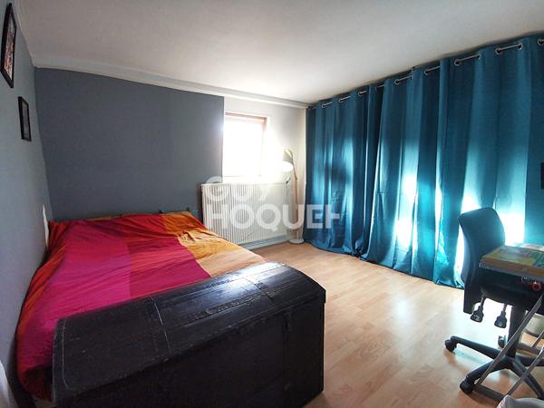 Charmante Maison à Houplines avec extérieur