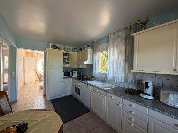 Charmante maison avec logement indépendant et garage double