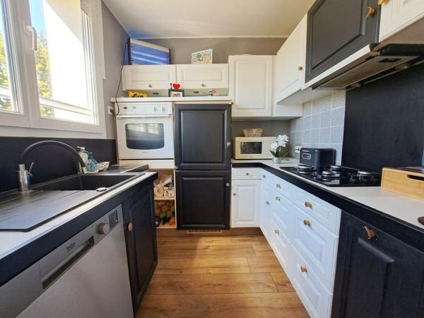 À VENDRE ? Propriété de charme avec activité touristique ? Secteur Saint-Michel-Mont-Mercure
