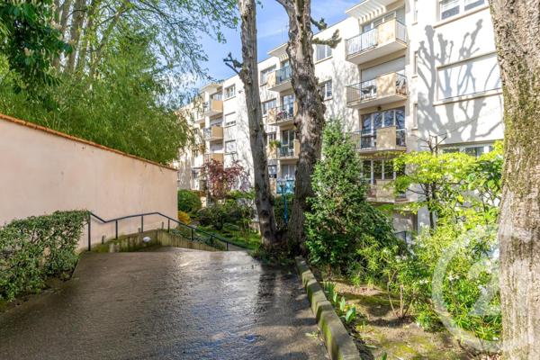 Appartement F3 à vendre  3 pièces - 66,40 m2 ST MAUR DES FOSSES - 94