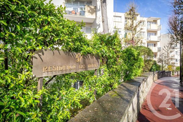 Appartement F3 à vendre  3 pièces - 66,40 m2 ST MAUR DES FOSSES - 94
