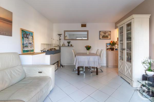 Appartement F3 à vendre  3 pièces - 66,40 m2 ST MAUR DES FOSSES - 94