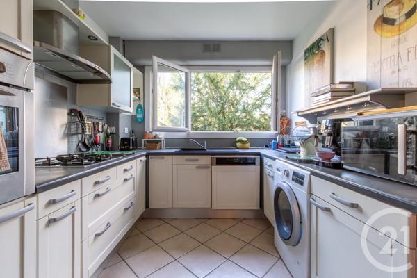 Appartement F3 à vendre  3 pièces - 66,40 m2 ST MAUR DES FOSSES - 94