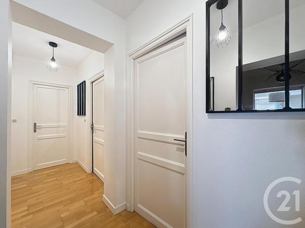 Appartement F4 à vendre  5 pièces - 97,87 m2 ST JULIEN LES METZ - 57