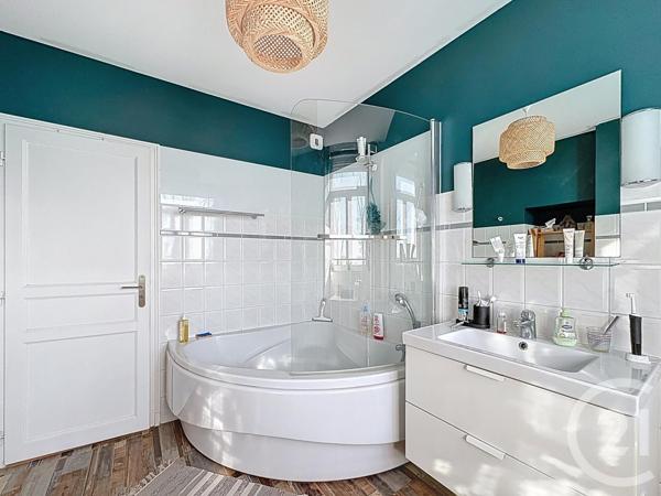 Appartement F4 à vendre  5 pièces - 97,87 m2 ST JULIEN LES METZ - 57