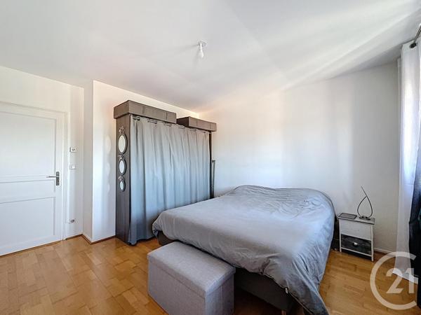 Appartement F4 à vendre  5 pièces - 97,87 m2 ST JULIEN LES METZ - 57