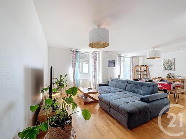Appartement F4 à vendre  5 pièces - 97,87 m2 ST JULIEN LES METZ - 57