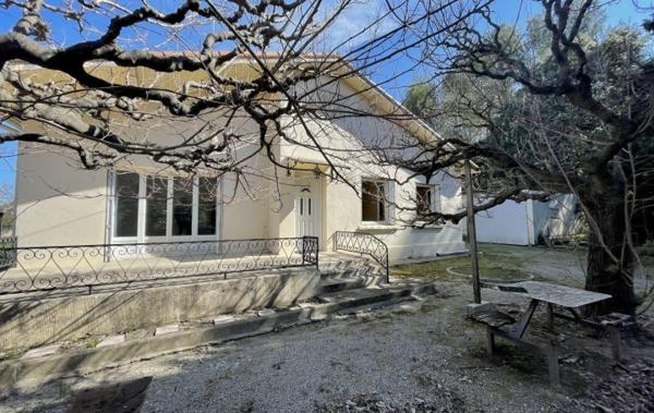 Vente Maison Plain pied à rénover Prades-le-lez   