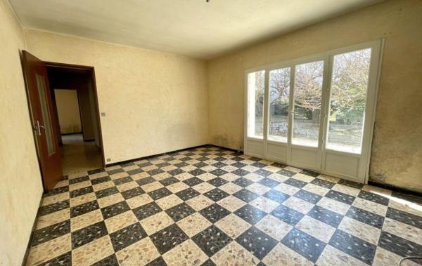 Vente Maison Plain pied à rénover Prades-le-lez   
