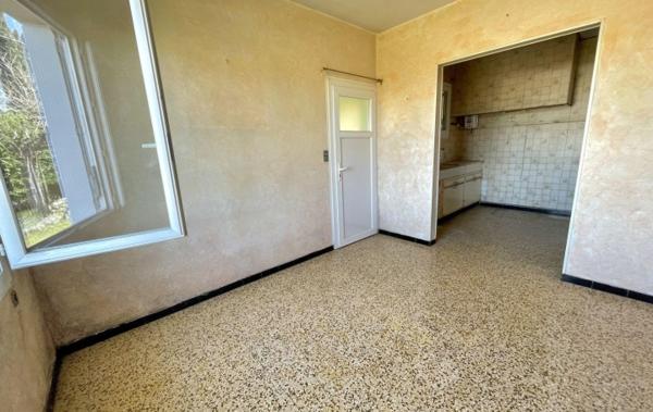 Vente Maison Plain pied à rénover Prades-le-lez   