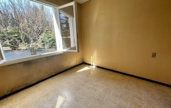 Vente Maison Plain pied à rénover Prades-le-lez   