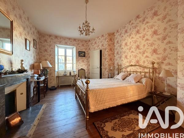 Maison à vendre 6 pièces 246 m² Angers
