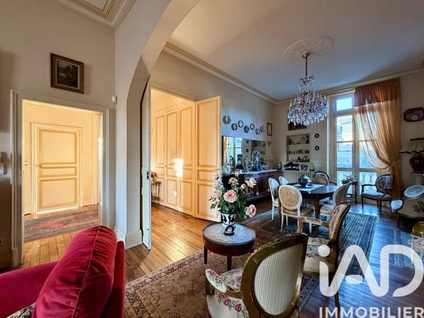Maison à vendre 6 pièces 246 m² Angers