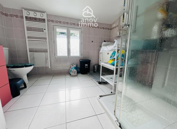 Maison 6 pièce(s) 3 chambre(s) 130 m²