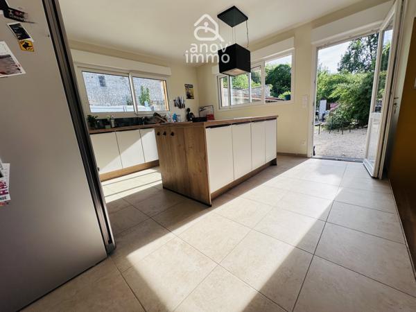 Maison 6 pièce(s) 3 chambre(s) 130 m²