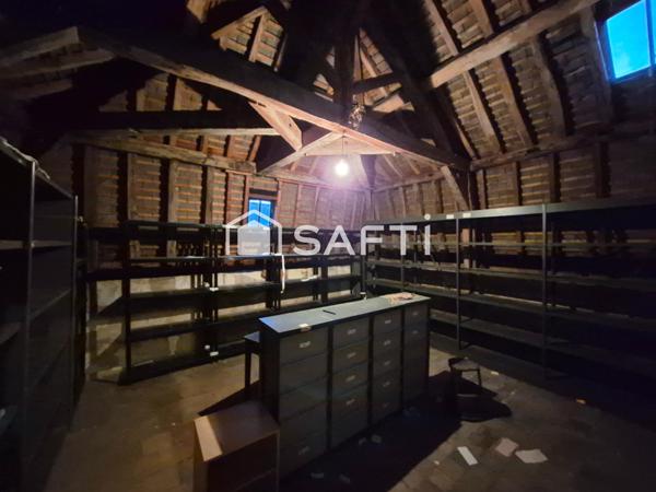 INVESTISSEUR : 300m² de potentiel depuis 3 entrées