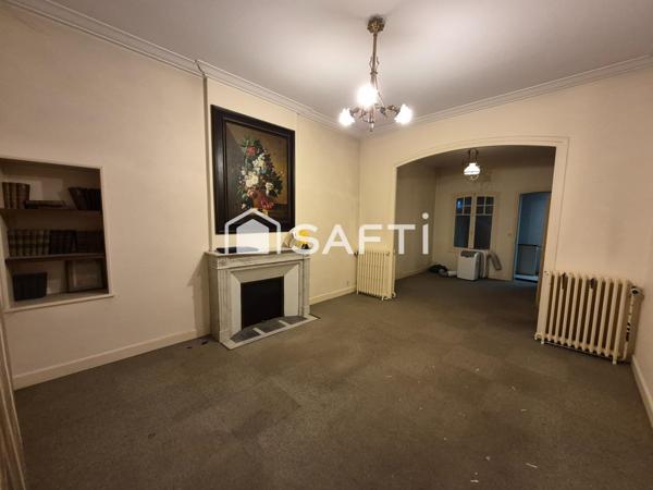 INVESTISSEUR : 300m² de potentiel depuis 3 entrées