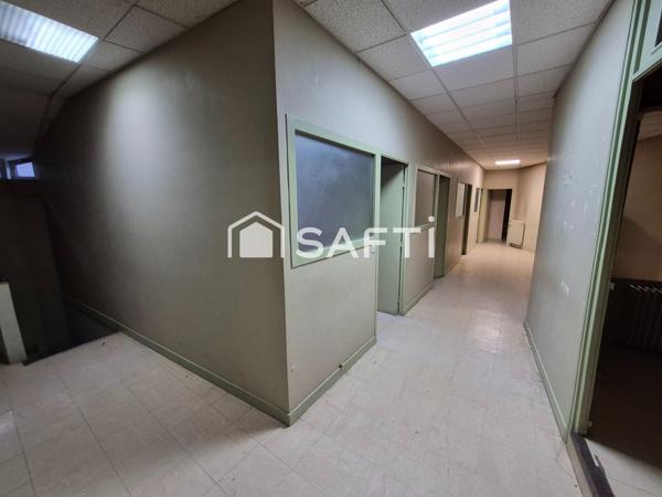 INVESTISSEUR : 300m² de potentiel depuis 3 entrées