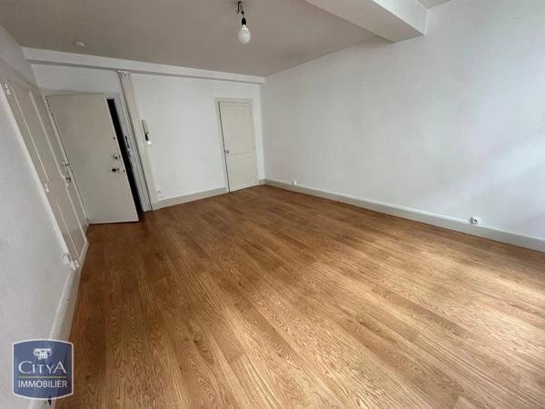 Appartement à louer 1 pièce 34m² Poitiers (86000)