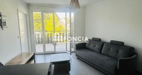 Location Appartement 2 pièces 42 m² - Sainte-geneviève-des-bois 91700
