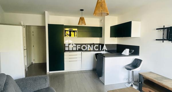 Location Appartement 2 pièces 42 m² - Sainte-geneviève-des-bois 91700
