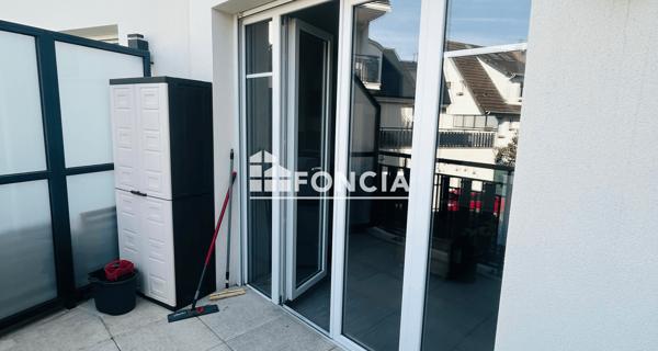 Location Appartement 2 pièces 42 m² - Sainte-geneviève-des-bois 91700