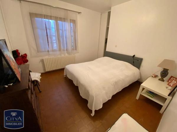 Appartement à louer 4 pièces 121.23m²