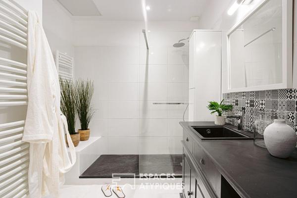 Écrin secret avec terrasse à deux pas du marché