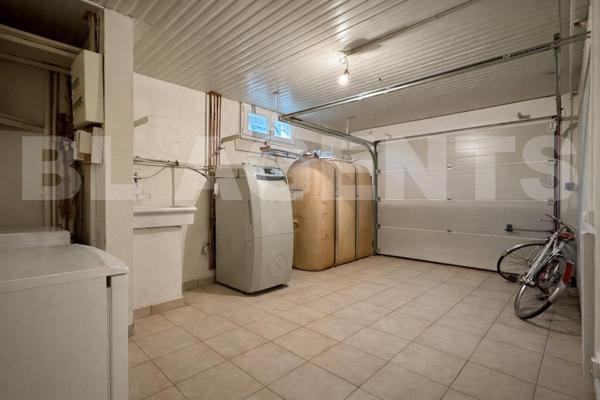 Joli pavillon avec terrain et dépendance