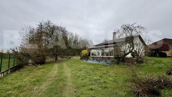 Joli pavillon avec terrain et dépendance