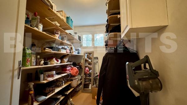 Joli pavillon avec terrain et dépendance