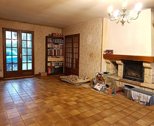 MAISON DE PLAIN PIED 109 M² 3 CHAMBRES ET UN BUREAU 108 000 € H.A.I.*