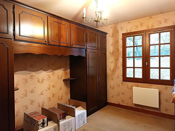 MAISON DE PLAIN PIED 109 M² 3 CHAMBRES ET UN BUREAU 108 000 € H.A.I.*