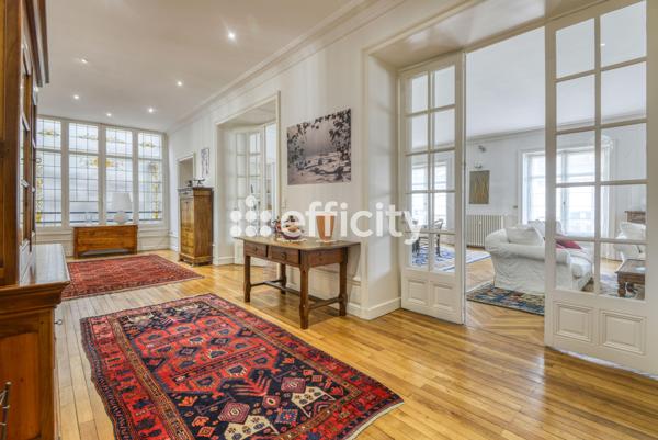 Appartement 5 pièces - 231 m² Bien prestige