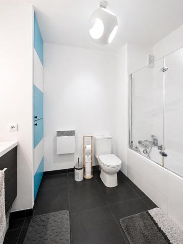 Limeil-Brévannes – Bel appartement 2 pièces avec balcon et parking, résidence sécurisée 2012