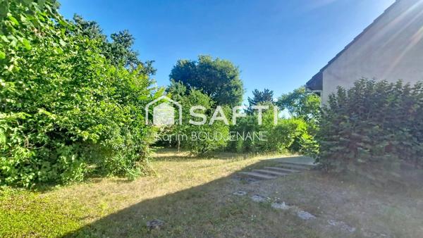Maison familiale individuelle avec jardin de 864 m²