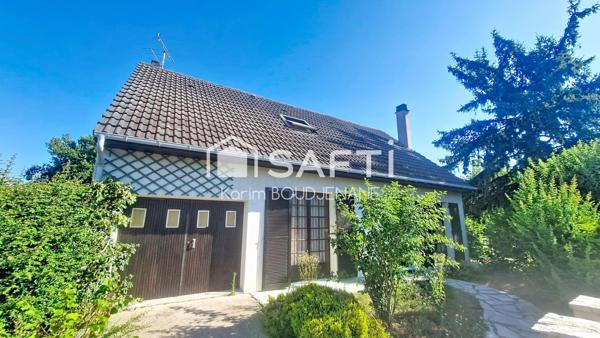Maison familiale individuelle avec jardin de 864 m²