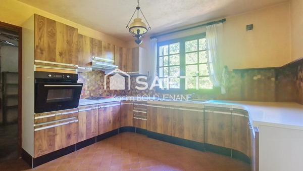 Maison familiale individuelle avec jardin de 864 m²
