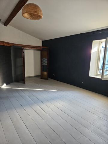 Jolie maison de village T4 lumineuse à Tourreilles