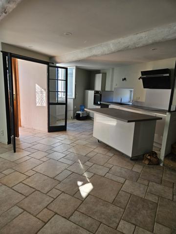Jolie maison de village T4 lumineuse à Tourreilles