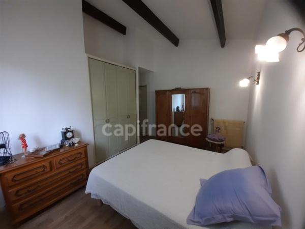 CESTAYROLS. Vaste maison familiale avec garage et jardin