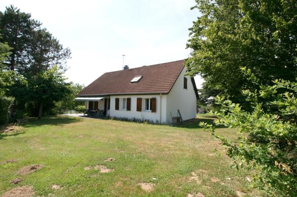 Grande maison sur sous sol